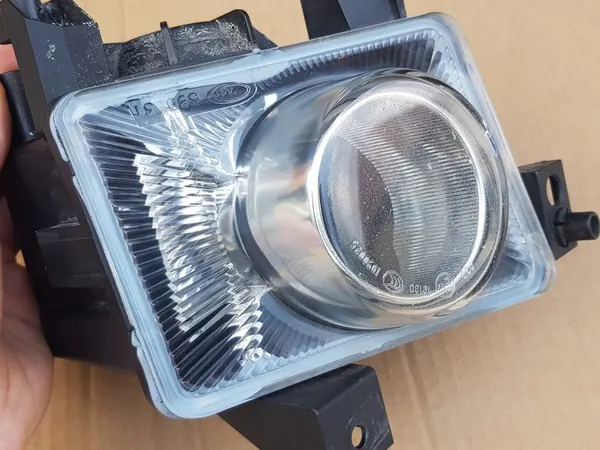 Farol de neblina dianteiro esquerdo / Opel Vectra C Signum 05-08 / OEM image 4
