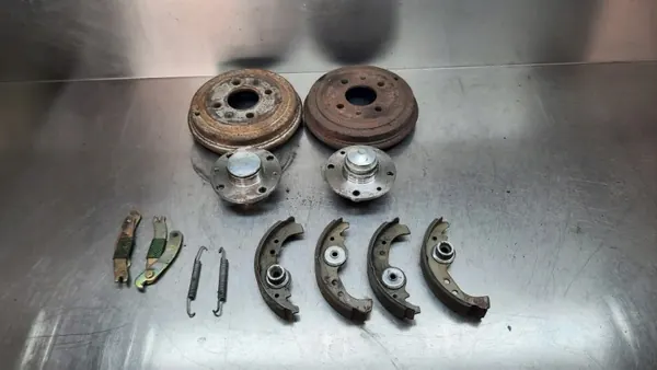 Bremsentrommeln und -backen Fiat Seicento OEM 01 image 2