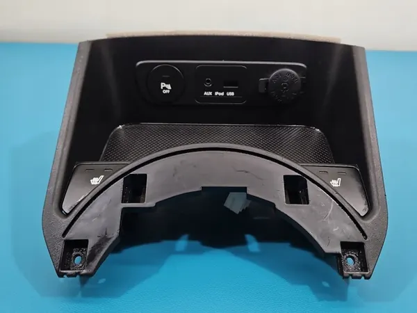 Painel USB & Aquecimento Bancos OEM 84630-3U200WK image 3