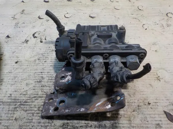 ECAS Luftfjädringsventil OEM 21083657 Renault image 3