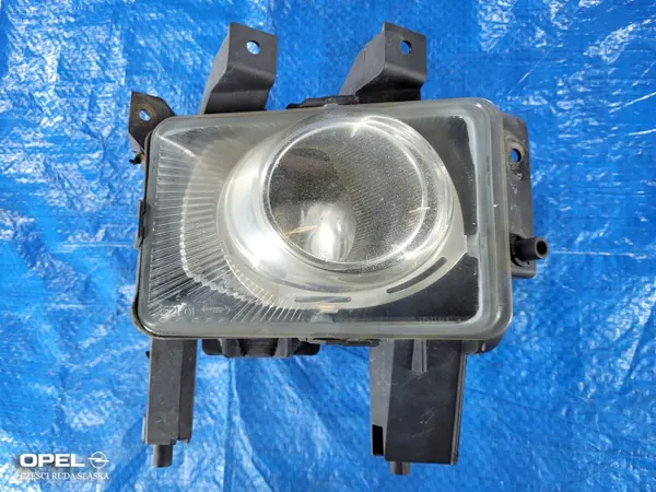 Etupuskuri oikea halogen Astra H OEM 13262000 image 2