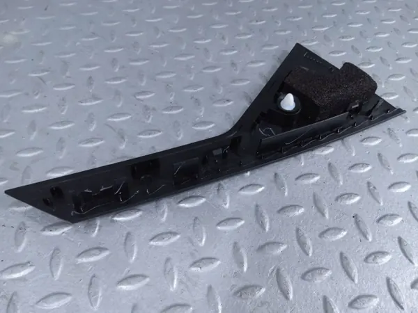 OEM 98311398XK Vasen takaoven kaavin Citroën C4 III image 4