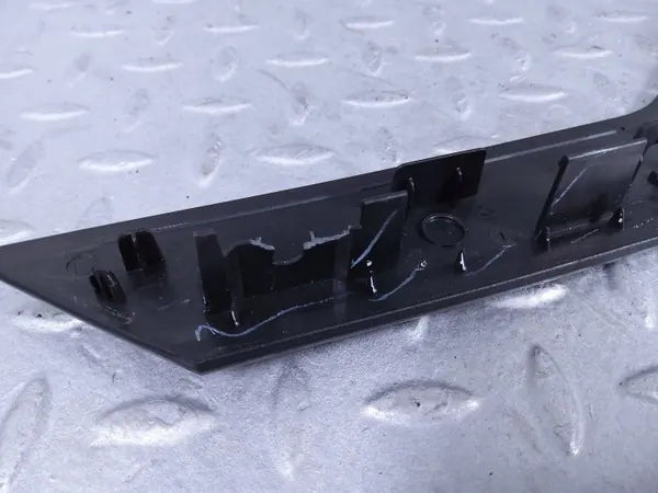 OEM 98311398XK Vasen takaoven kaavin Citroën C4 III image 7