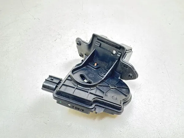 2009 Toyota Urban Cruiser Verrou de hayon image 3