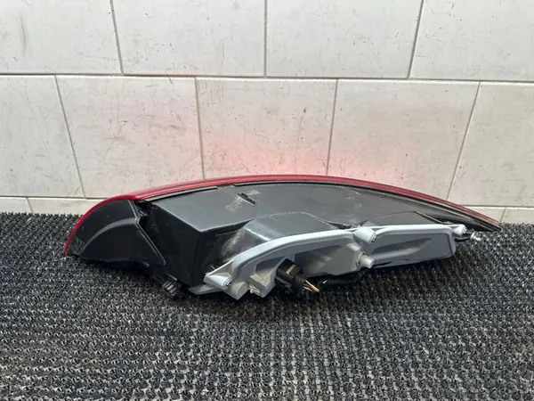 Luz trasera izquierda - Audi TT 8J 06-14 OEM 8J0945095C image 3
