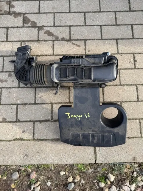 Luftfiltergehäuse OEM 165009735R für Dacia image 2