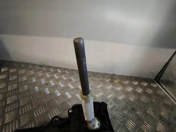 Saab 9-3 2007 Växelspak OEM 01082060 - Begagnad image 3
