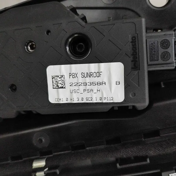 Techo solar OEM 381582535 para Citroën C5 Aircross 2020 image 6