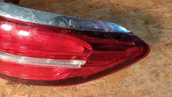 MERCEDES GLC COUPE X253 RECHTER ACHTERLAMP A2539063602 image 5