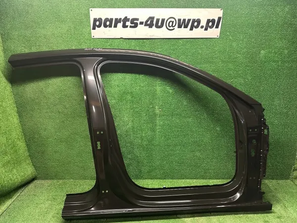 Audi A3 8Y4 Sportback Pilar Direito Soleira OEM 8Y4810076 image 2