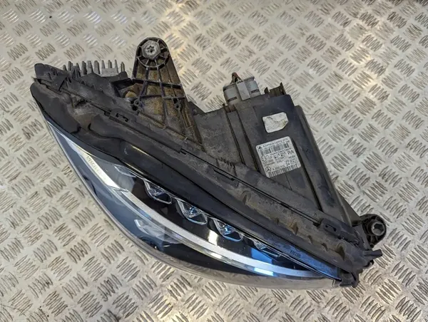 Rechter Full LED Koplamp C-Klasse W205 2014-2018 image 6