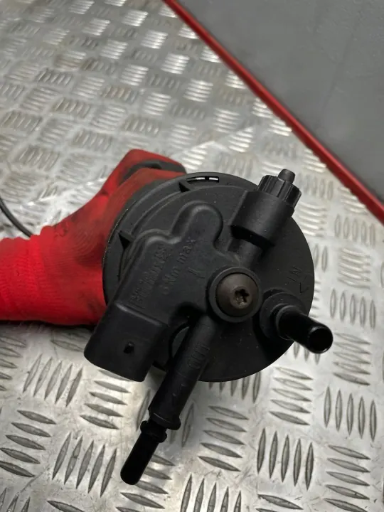 Bränslefilterhölje OEM 58741031 för Opel Vivaro A image 5