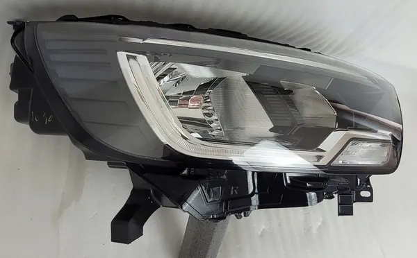 Oikea Etuvalaisin Renault Kangoo III Sähkö 2021 image 4