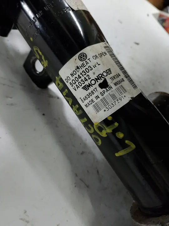 Ammortizzatore anteriore Skoda Octavia Mk3 5Q0413031FL image 5