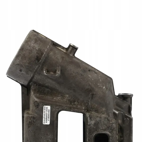 Oljefilterfäste BMW 3 (E90) 2.0L Diesel image 2