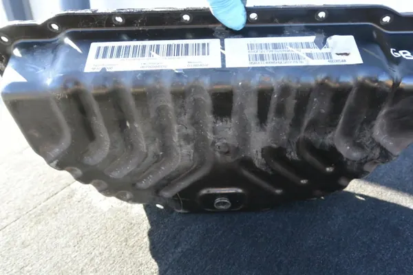 Öljypannu Maserati Ghibli V6 3.0D OEM 06700304370 image 6
