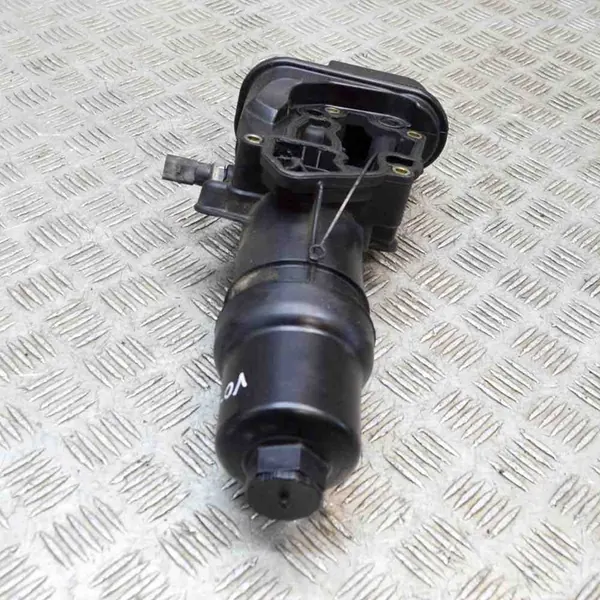 Oljefilterlock VW PASSAT B6 2.0L bensin 2006 06F115397F image 4