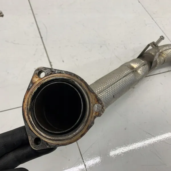 Gebrauchtes Audi OE Auspuffrohr OEM 938855957 image 3