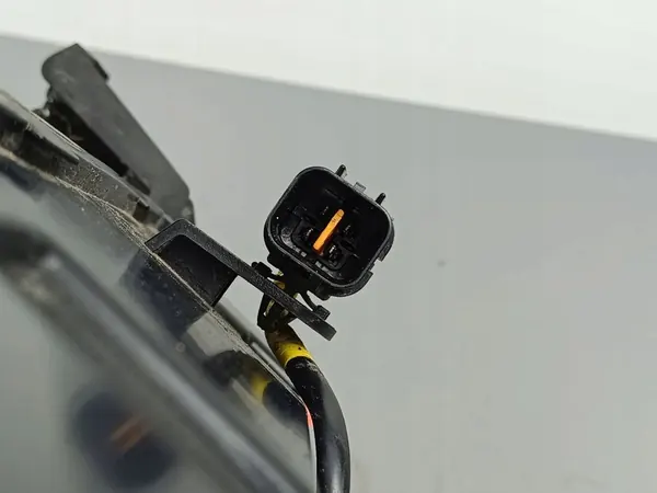 Luz de marcha à ré KIA EV6 2023 92405CV310 image 2