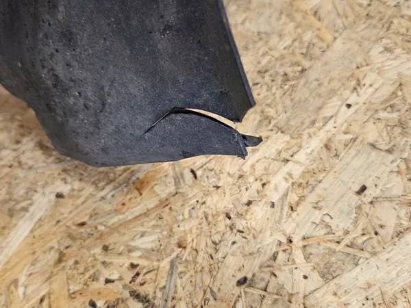 TOYOTA AURIS I 07-12 Front Right Wheel Arch image 2