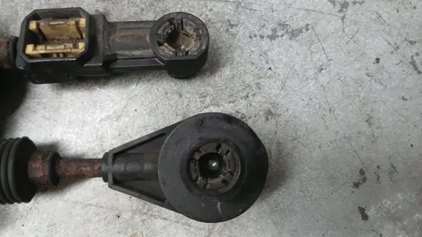 Ligação de mudanças OEM 4M5R-7E395-GD para Ford Focus II image 8