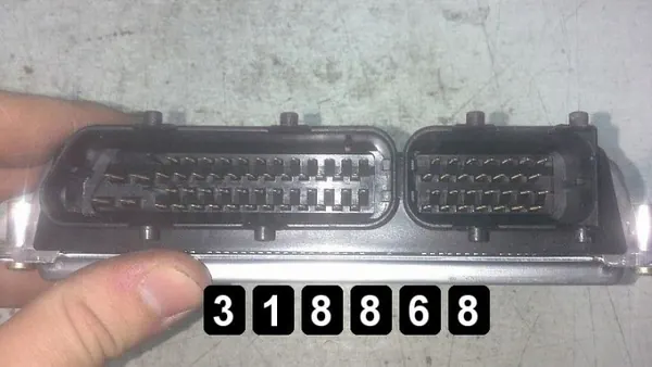 ECU Audi A4 OEM AM-318868 1998 8D0907558T image 3