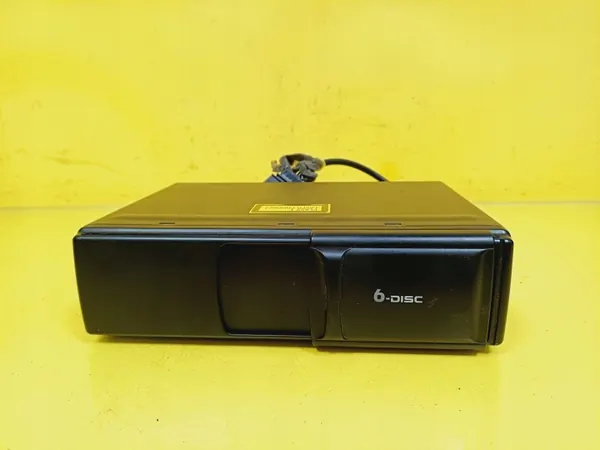 Changer CD Skoda OEM DRC73284 pour Octavia I image 2