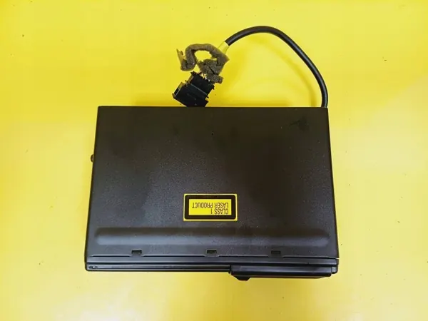 Changer CD Skoda OEM DRC73284 pour Octavia I image 3