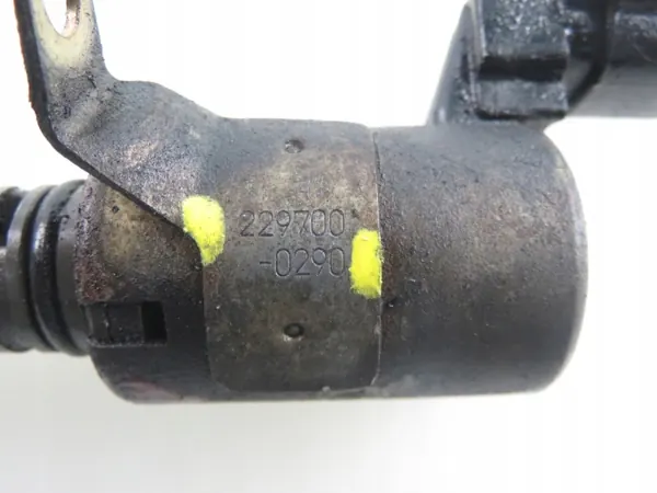 Sensor de Fase do Eixo de Cames OEM 2297000290 - Usado image 3