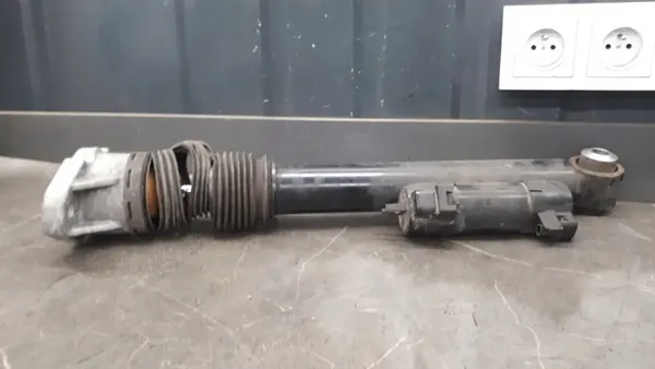 Amortizzatore posteriore destro Mercedes GLS X167 A1673200402 image 7