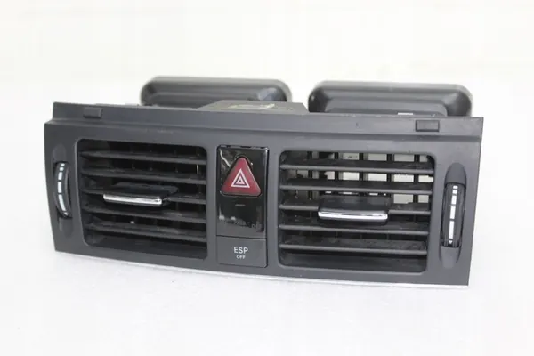 MERCEDES C W204 2.2 CDI 07 SEDAN Center Vent A2048304054 image 2