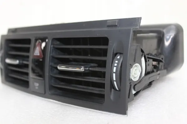 MERCEDES C W204 2.2 CDI 07 SEDAN Center Vent A2048304054 image 8