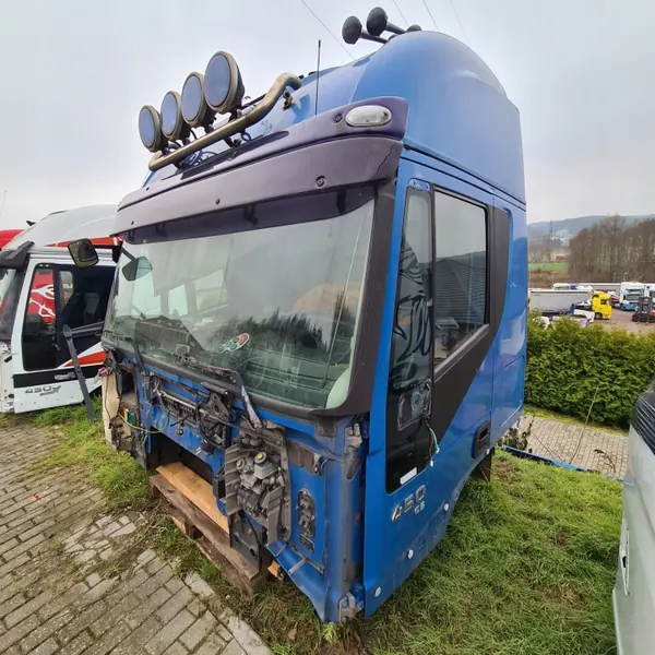Iveco Stralis Hytkvartspanel - Tak Sidostöd image 8