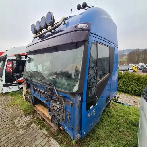 Iveco Stralis Hytkvartspanel - Tak Sidostöd image 9