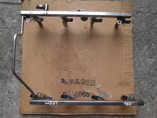 MERCEDES CLASSE S W221 5.5 V8 RAIL DE COMBUSTÍVEL A2730700795 image 1