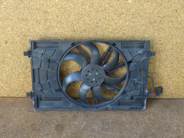 A3 8V GOLF VII OCTAVIA III TDI Fläktkåpa 5Q0121203AA image 4