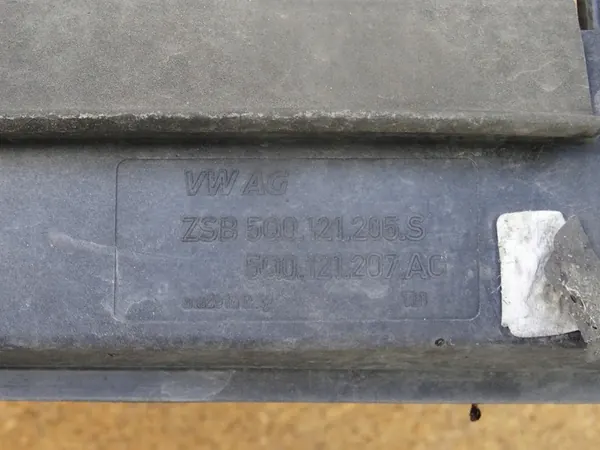 A3 8V GOLF VII OCTAVIA III TDI Fläktkåpa 5Q0121203AA image 6