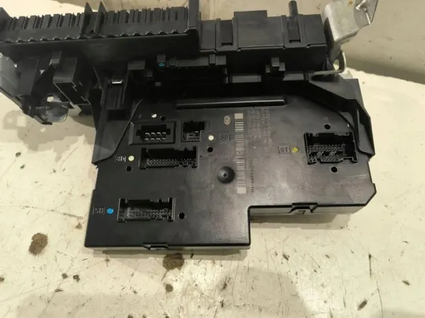 Mercedes-Benz Mukavuusmoduuli OEM 2129021201 image 2
