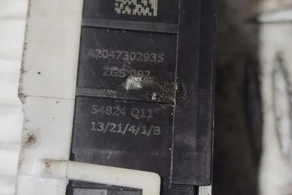 Bakre högra dörrlås MERCEDES-BENZ CLS (C218) A2047302935 image 5