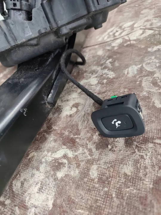 Module d'attelage Volvo XC40 OEM RCD26577 image 10