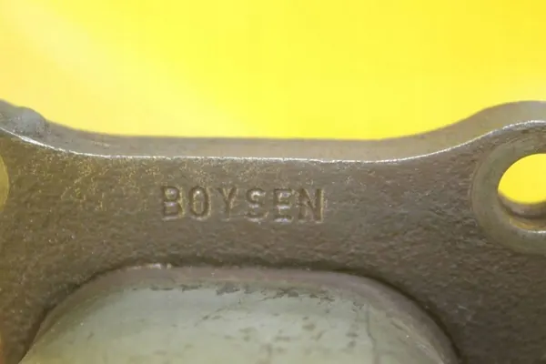 Linker Auspuffkrümmer OEM 1049721114 Porsche Cayenne image 3