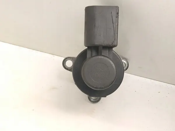 Capteur de pression de carburant Mercedes-Benz E W212 2014 A0928400534 image 6