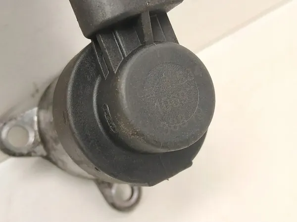 Capteur de pression de carburant Mercedes-Benz E W212 2014 A0928400534 image 8