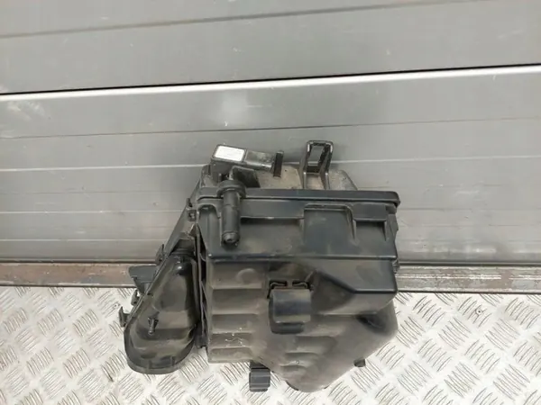 Mercedes-Benz Luftfiltergehäuse OEM A2780900201 image 5