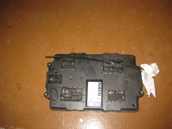 Iveco Daily 24 Modul OEM 5803061227 - Gebraucht image 2