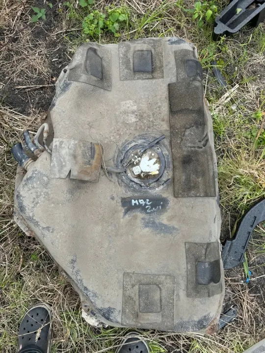 Mazda 6 Brandstoftank OEM GJ6AF42111 - Gebruikt image 4