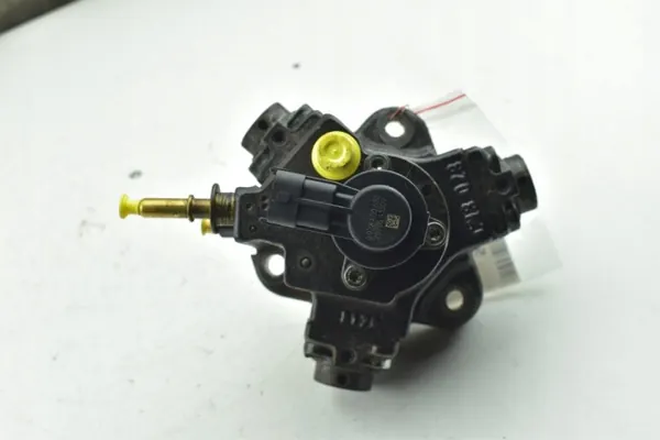 Injection Pump Fiat Bravo Alfa Giulietta 1.6 2.0 JTDM 0445010305 image 3