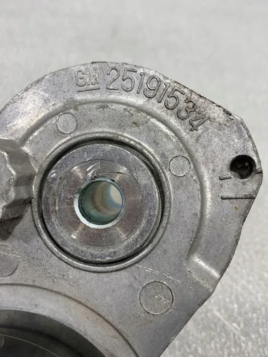 Opel Mokka Alternatorriemspanner OEM 25191534 image 4