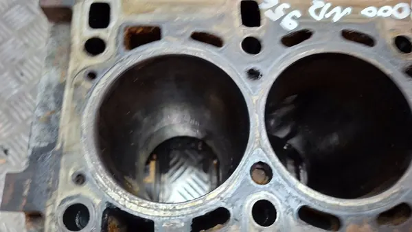 Motorblock Halv 199A3000 Fiat Opel 1.3 CDTI JTD image 2