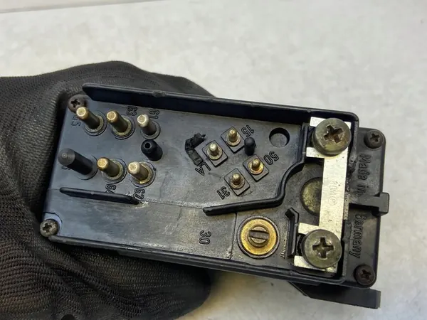 Gloeiplugrelais Mercedes W123 W124 W460 W461 A0015459832 image 8